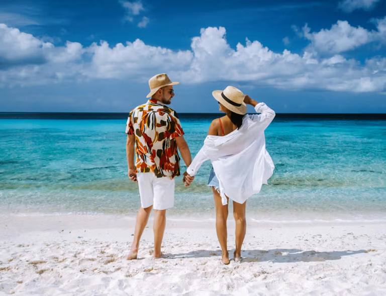 Aksa Beach for couples